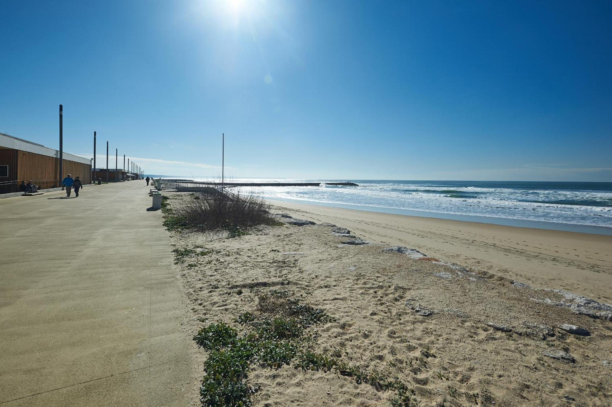 Beguest Beachfront Apartment Caparica Lisbon Costa de Caparica Εξωτερικό φωτογραφία