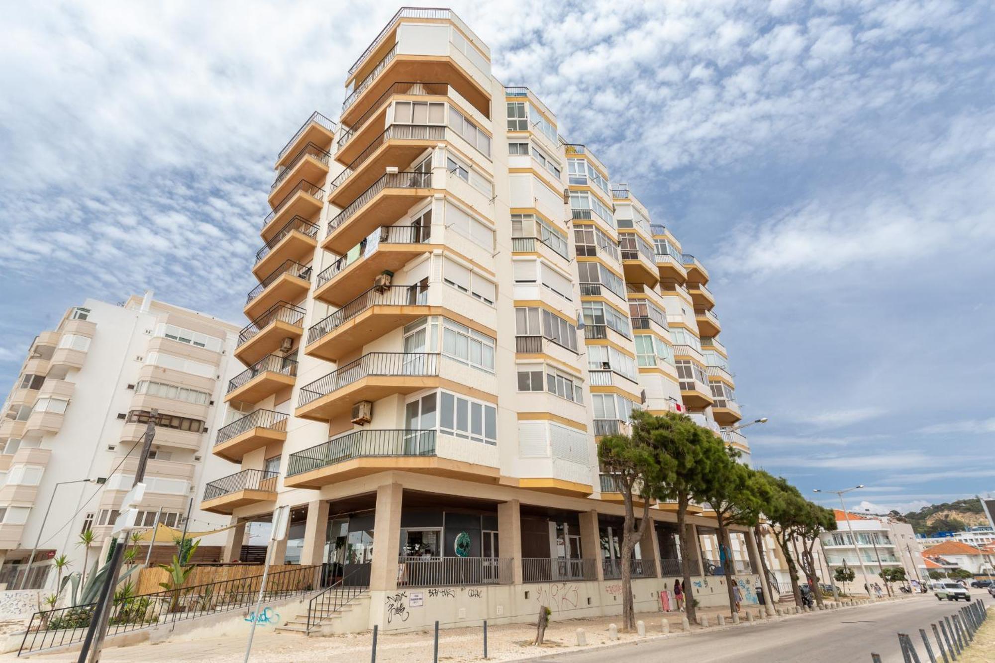 Beguest Beachfront Apartment Caparica Lisbon Costa de Caparica Εξωτερικό φωτογραφία