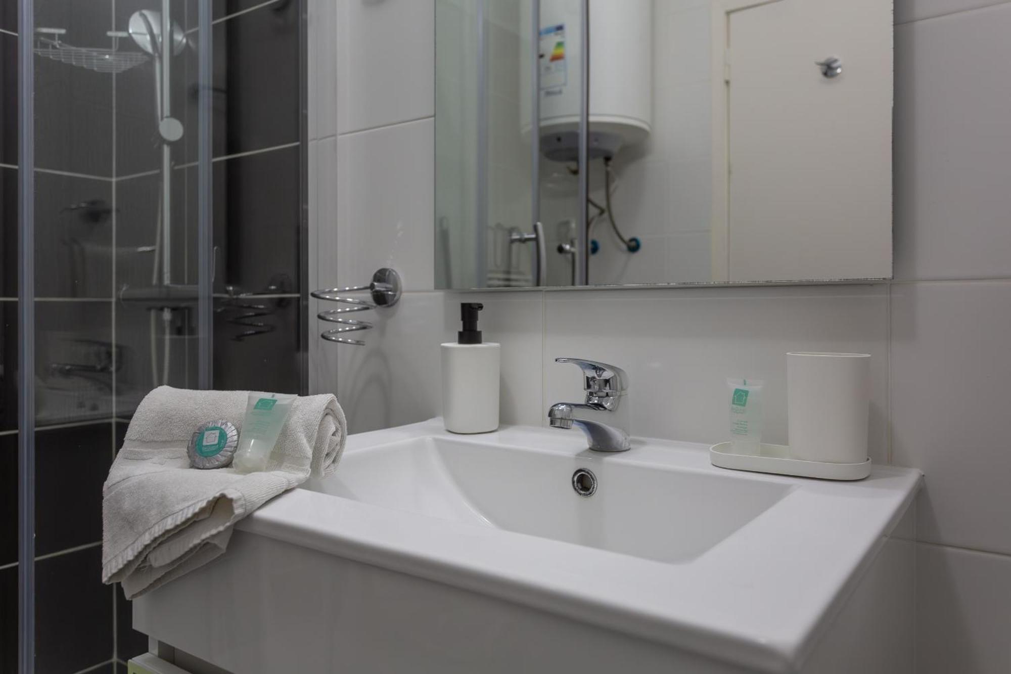 Beguest Beachfront Apartment Caparica Lisbon Costa de Caparica Εξωτερικό φωτογραφία