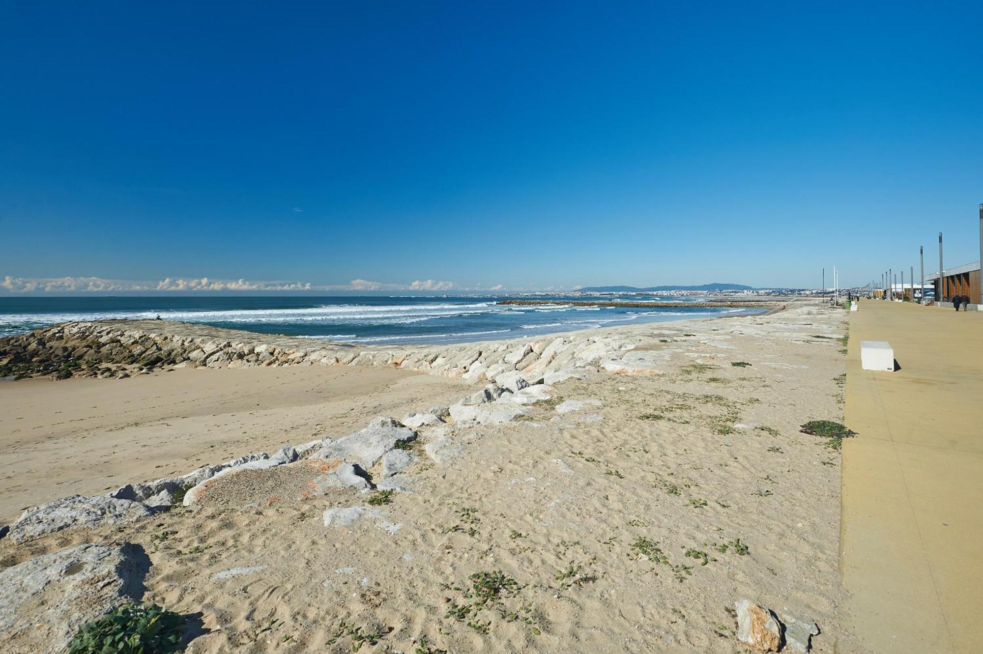 Beguest Beachfront Apartment Caparica Lisbon Costa de Caparica Εξωτερικό φωτογραφία