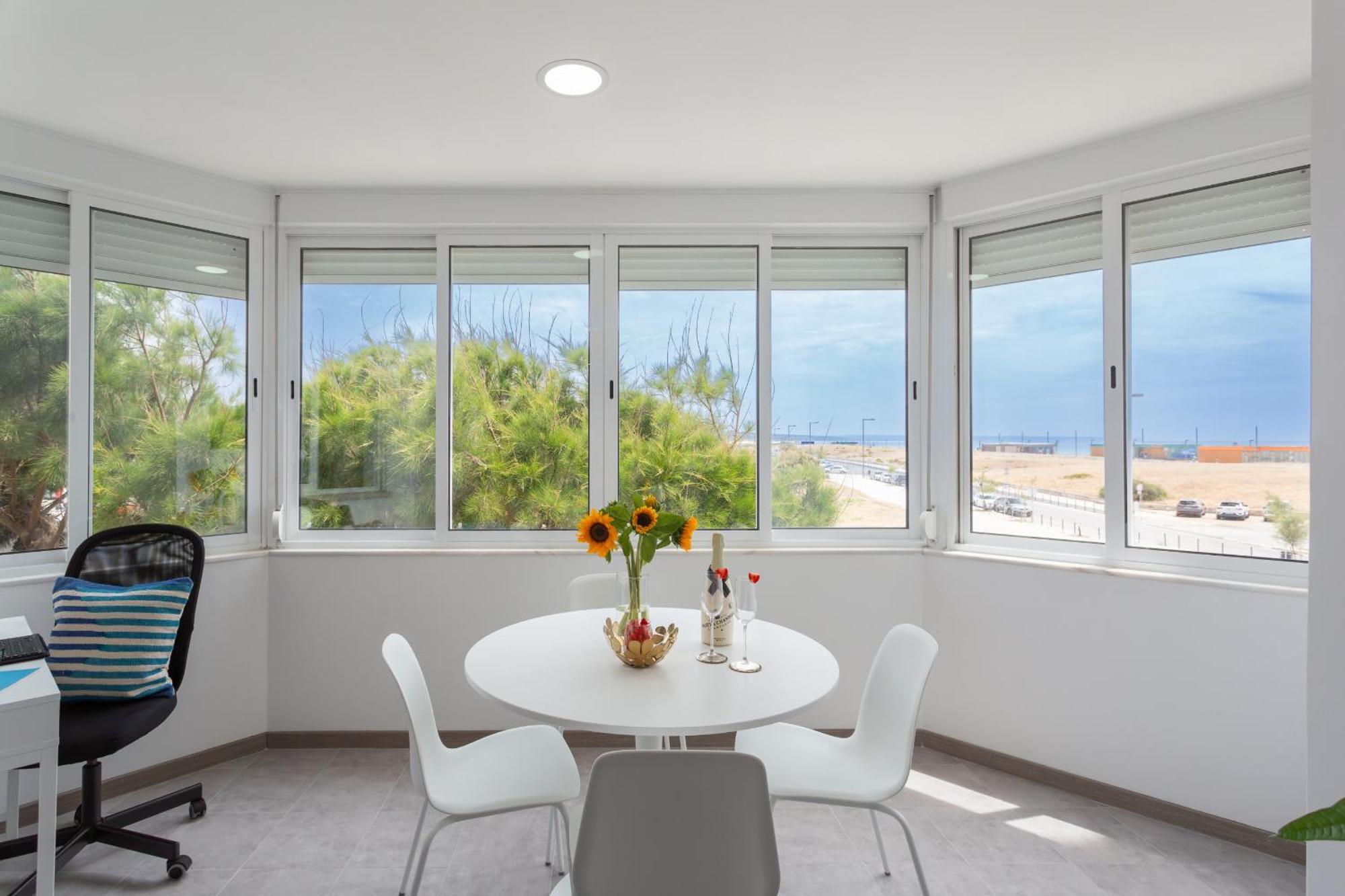 Beguest Beachfront Apartment Caparica Lisbon Costa de Caparica Εξωτερικό φωτογραφία